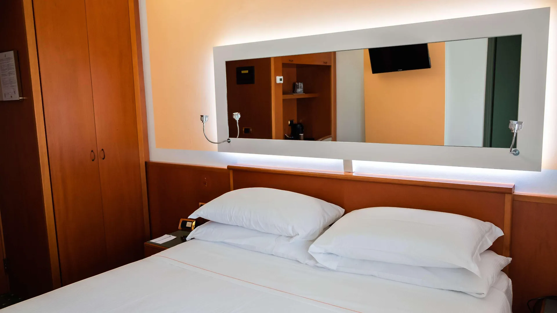 Jet Hotel, Sure Hotel Collection By Best Western Gallarate 4*,  Italy