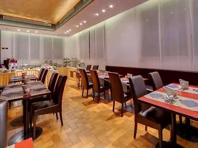 Jet Hotel, Sure Hotel Collection By Best Western Gallarate Italy
